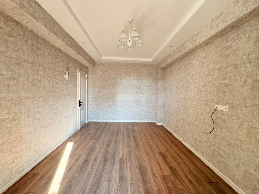 Satılır 2 otaqlı mənzil 74.5 m²