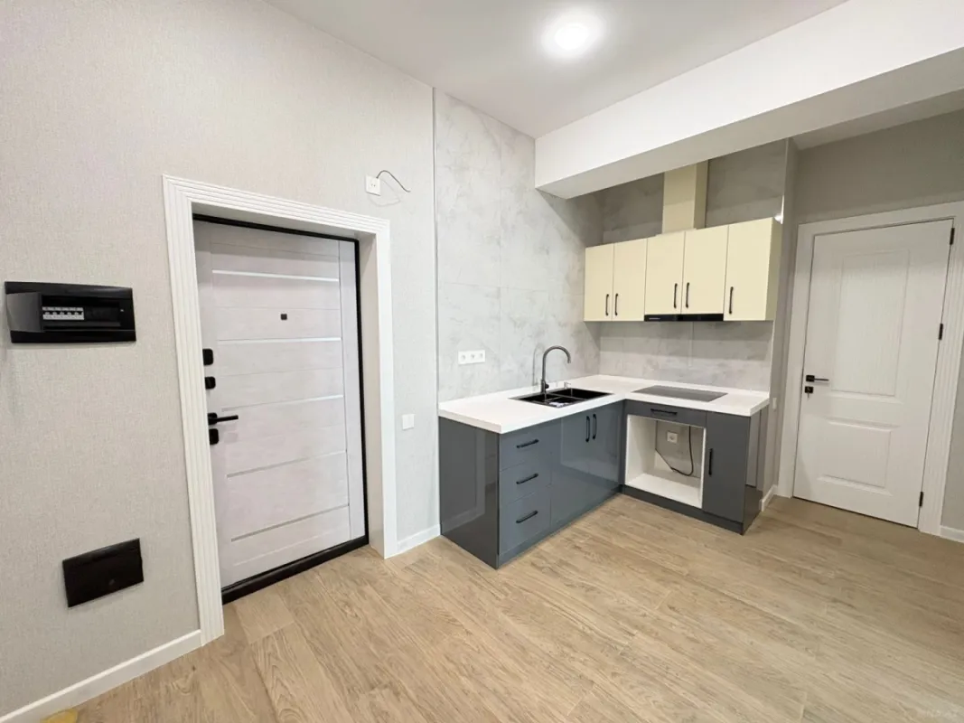 Satılır 2 otaqlı mənzil 74.5 m²