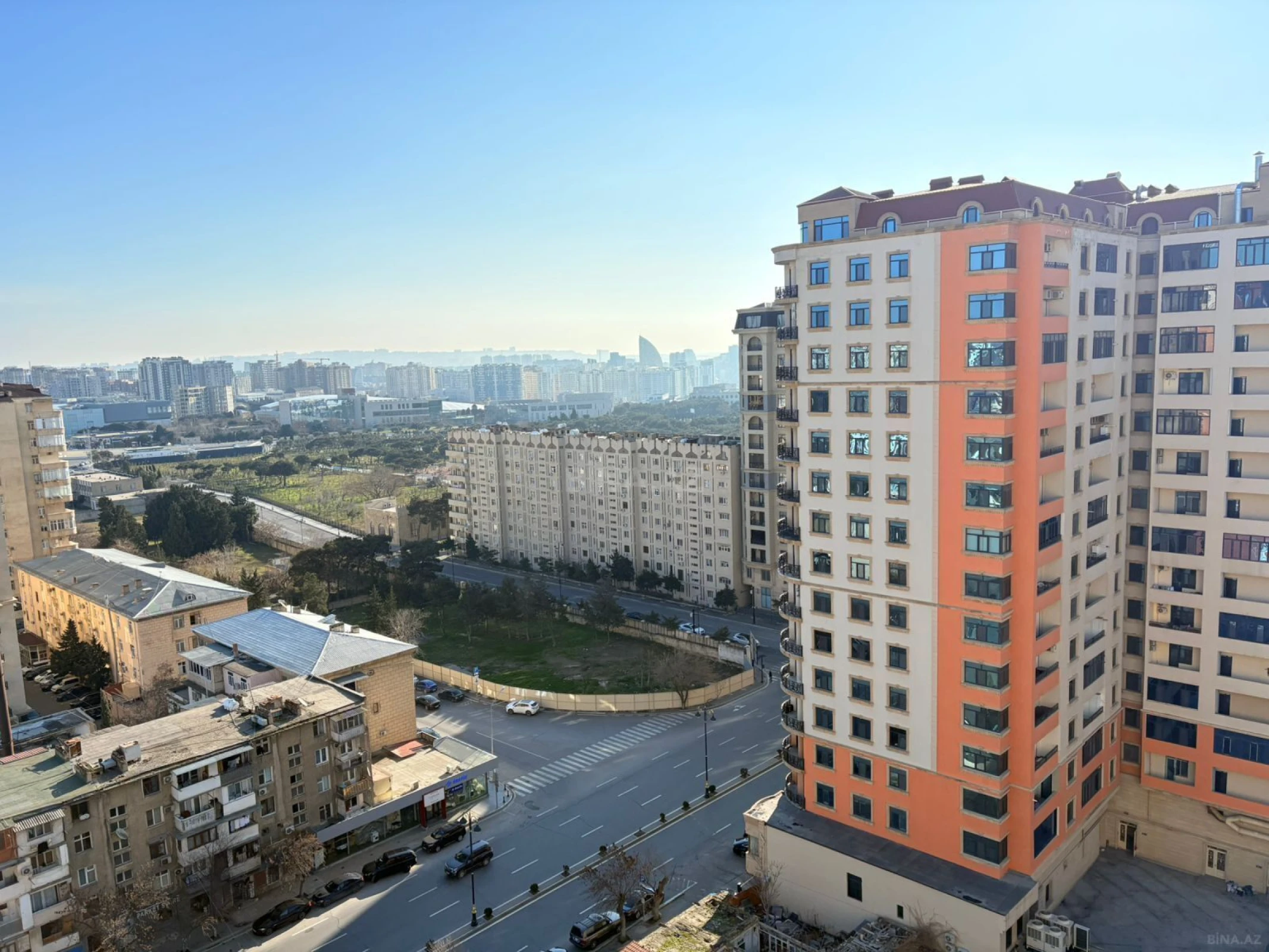 Satılır 2 otaqlı mənzil 74.5 m²