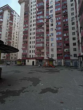 Satılır 2 otaqlı mənzil 110 m²