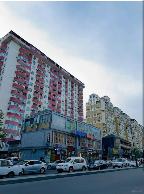 Satılır 2 otaqlı mənzil 110 m²