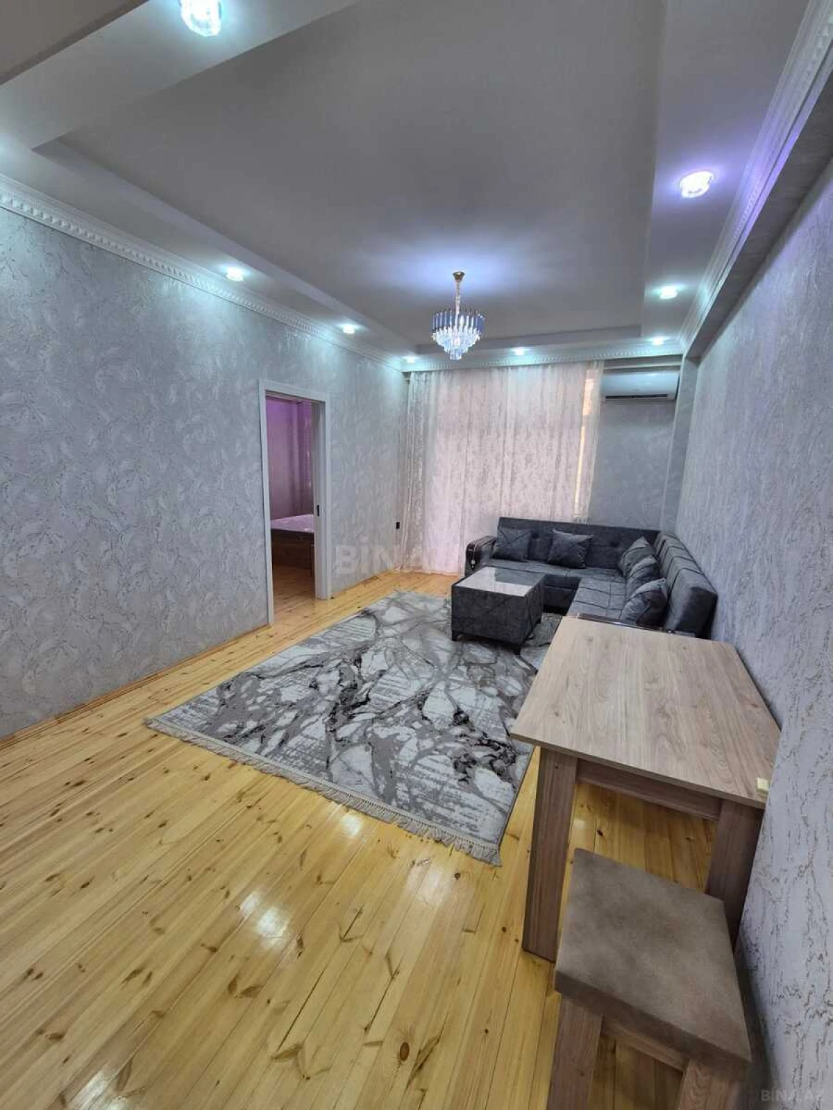 Satılır 2 otaqlı mənzil 60.5 m²