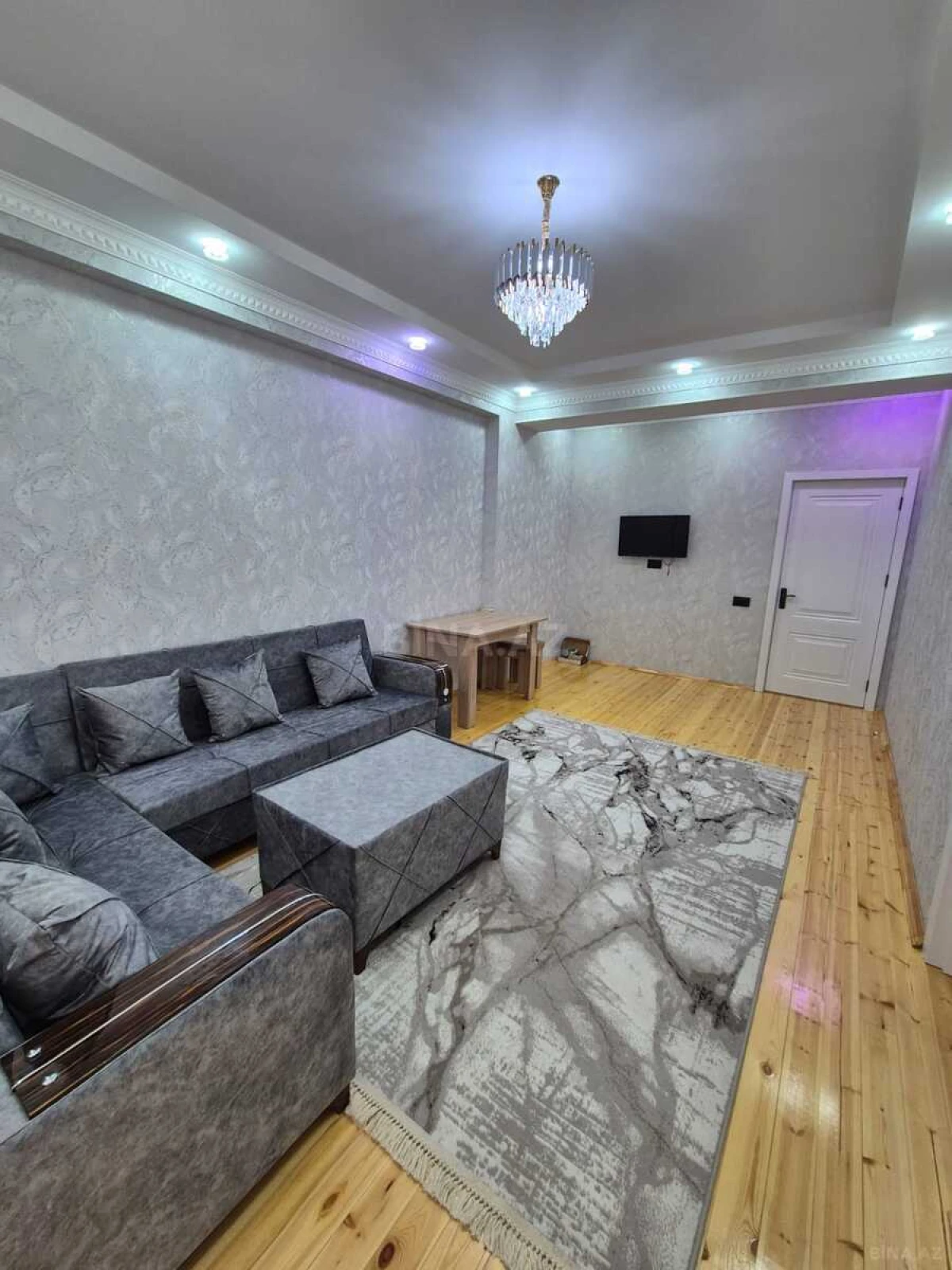 Satılır 2 otaqlı mənzil 60.5 m²