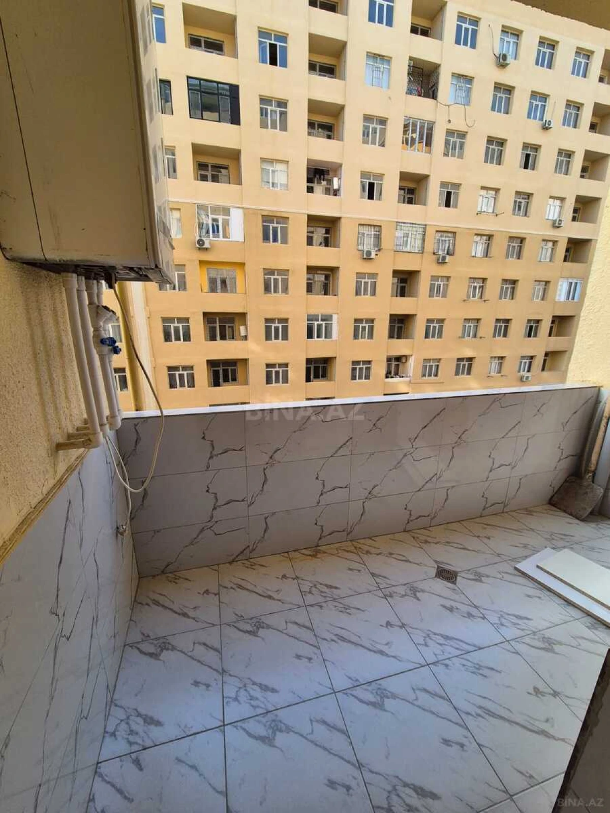Satılır 2 otaqlı mənzil 60.5 m²