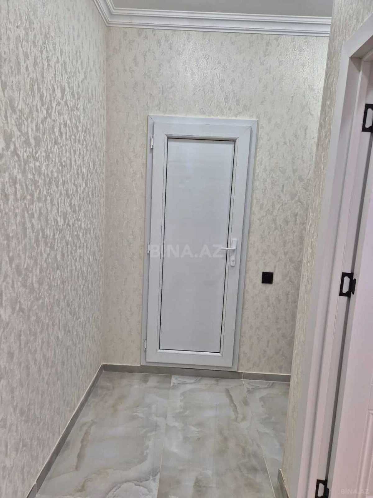 Satılır 2 otaqlı mənzil 60.5 m²