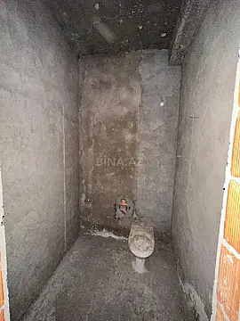 Satılır 2 otaqlı mənzil 84 m²