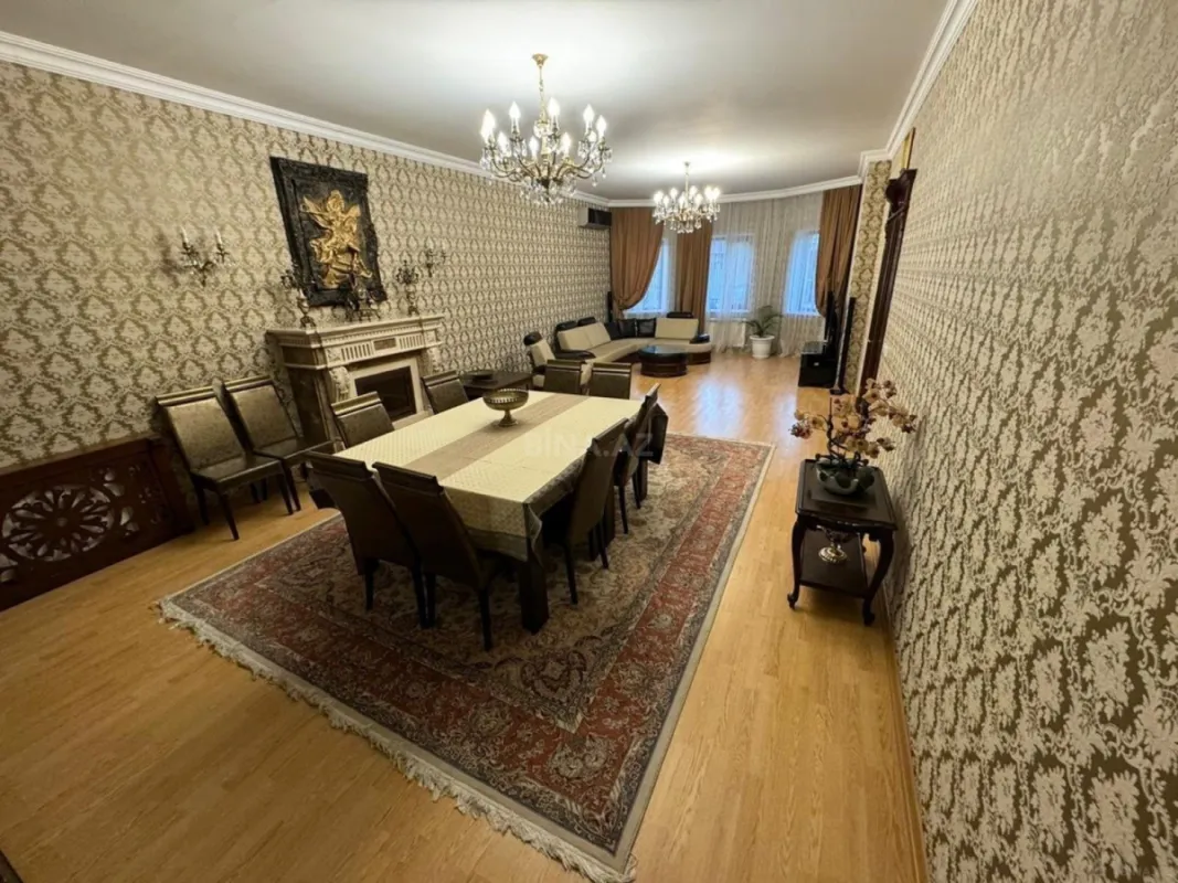 Kirayə verilir 5 otaqlı həyət evi 450 m²