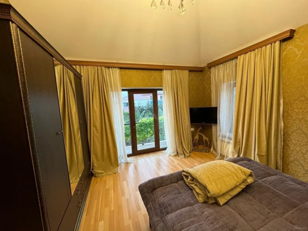 Kirayə verilir 5 otaqlı həyət evi 450 m²