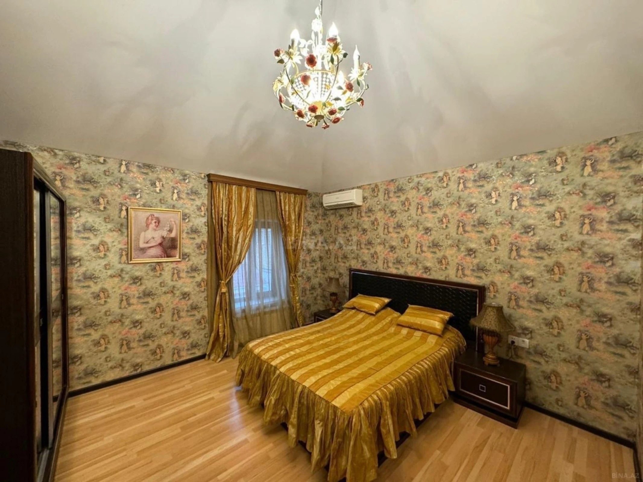 Kirayə verilir 5 otaqlı həyət evi 450 m²