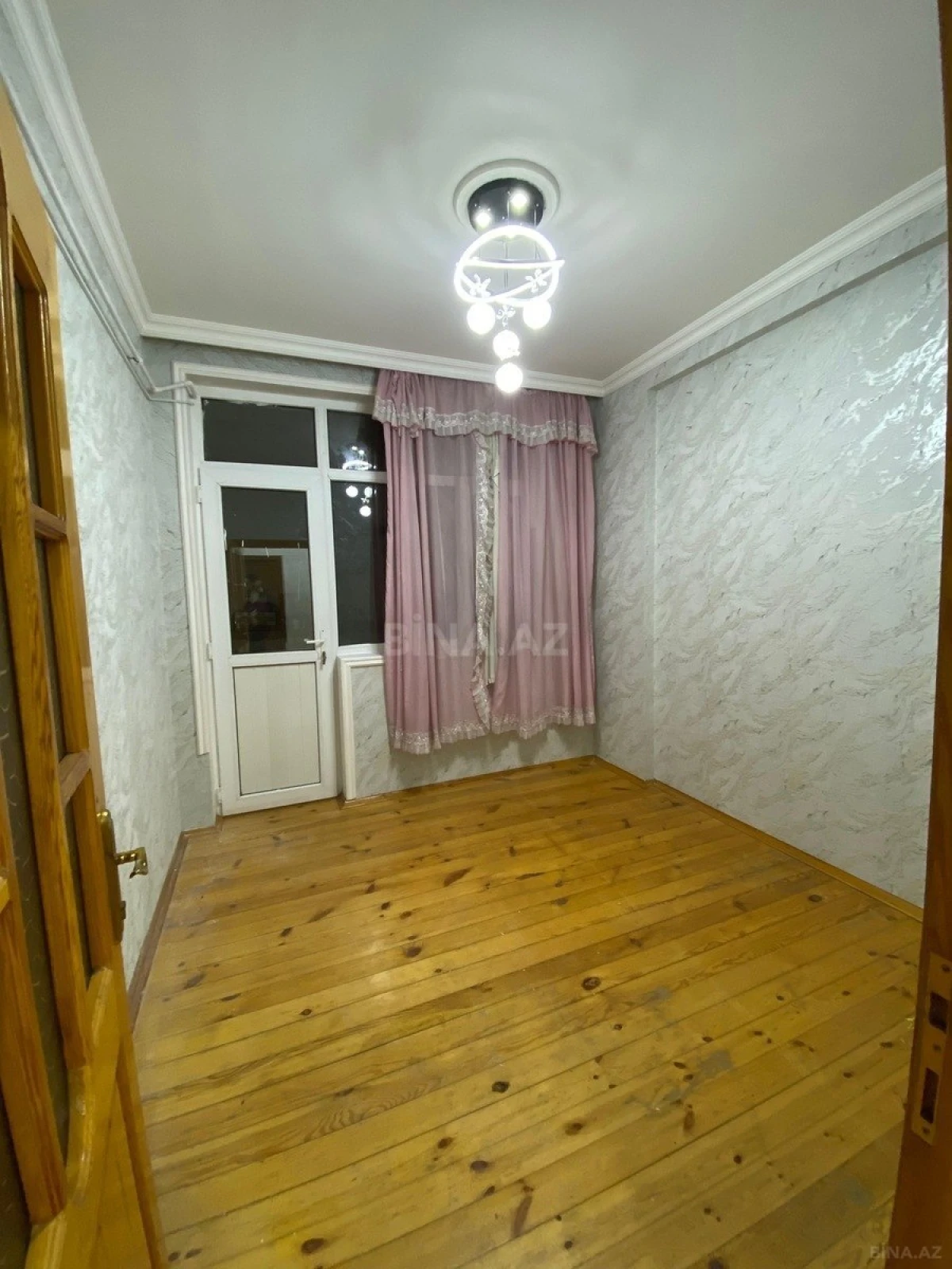 Satılır 2 otaqlı mənzil 50 m²