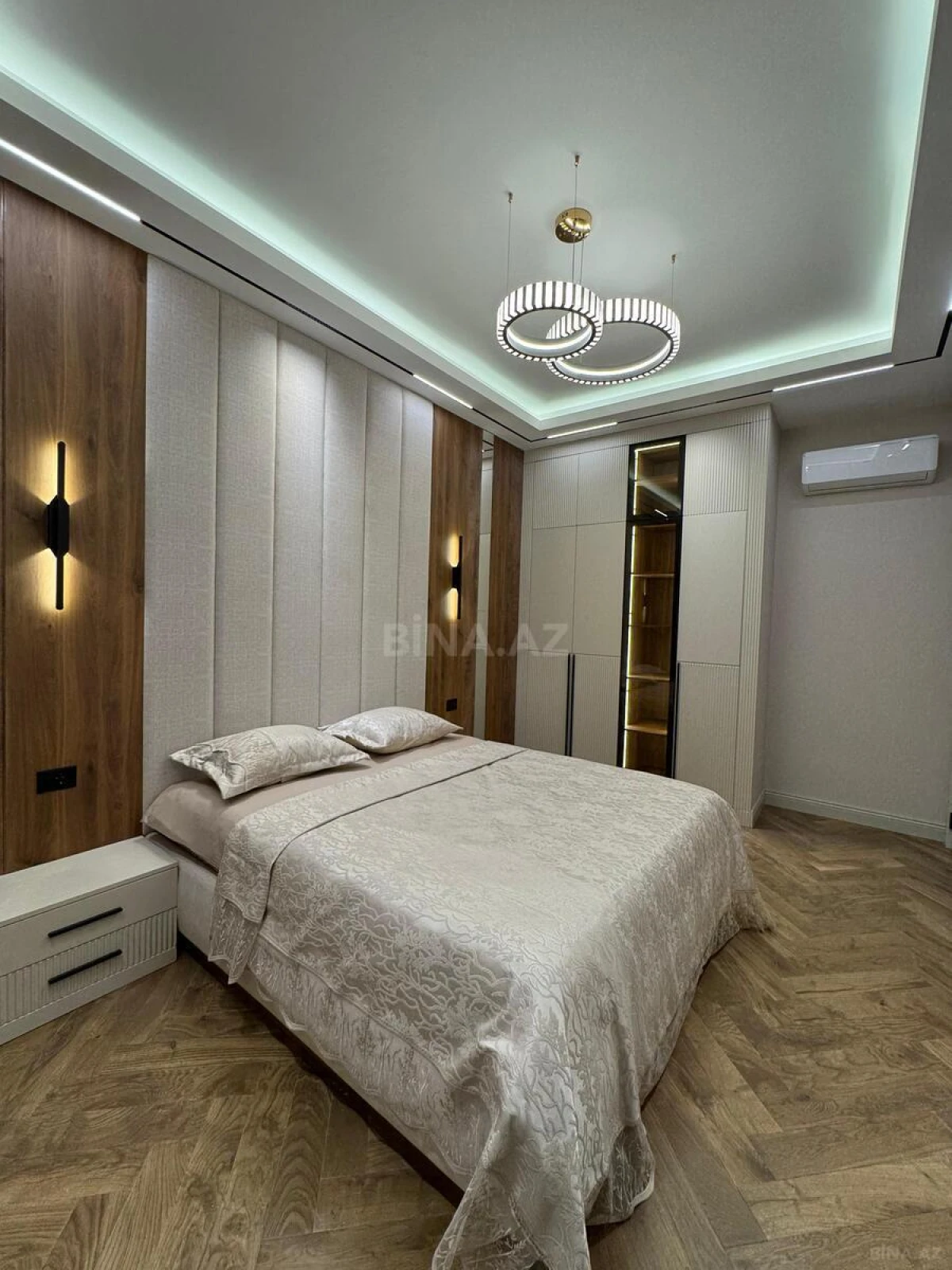 Satılır 2 otaqlı mənzil 86 m²