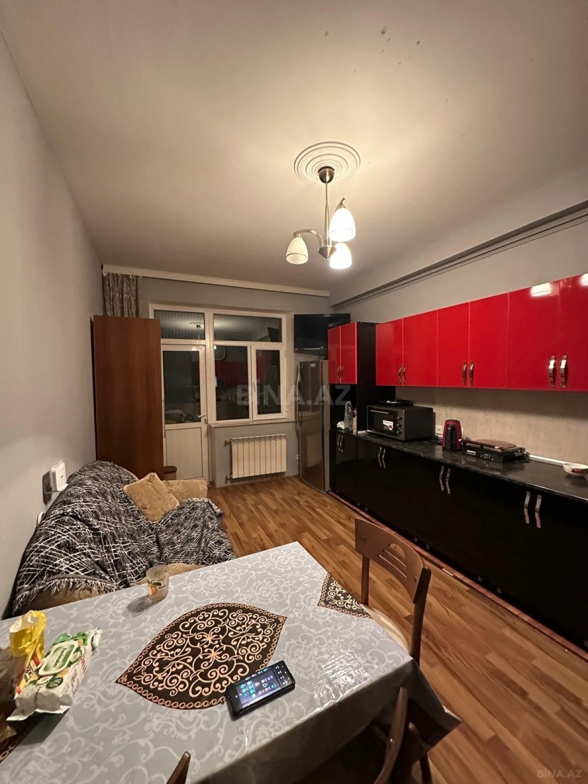 Satılır 2 otaqlı mənzil 90 m²