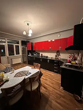Satılır 2 otaqlı mənzil 90 m²
