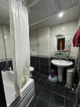 Satılır 2 otaqlı mənzil 90 m²