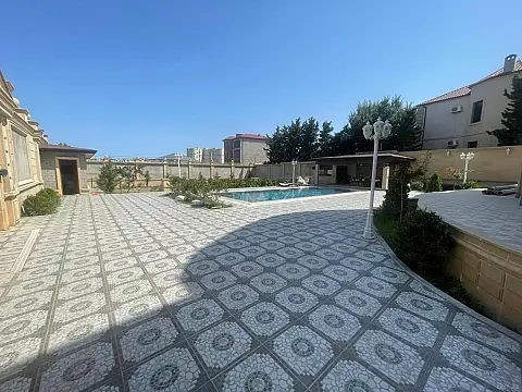 Kirayə verilir 10 otaqlı həyət evi 850 m²