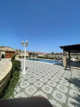 Kirayə verilir 10 otaqlı həyət evi 850 m²