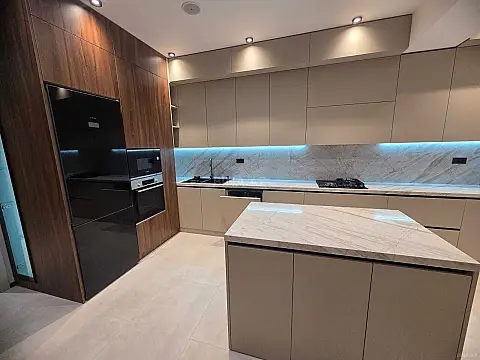 Satılır 3 otaqlı mənzil 130 m² — Bakı, Xətai 3 otaq 130.00 m²
