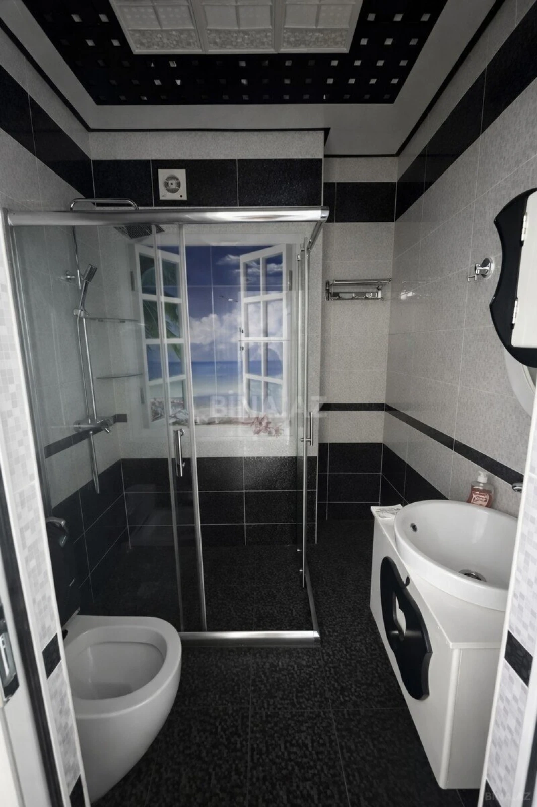 Satılır 2 otaqlı mənzil 68 m²