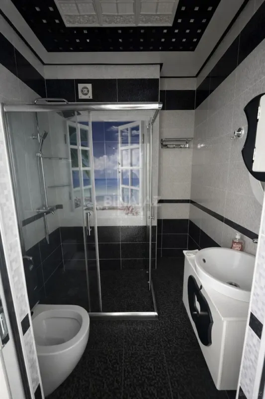 Satılır 2 otaqlı mənzil 68 m²