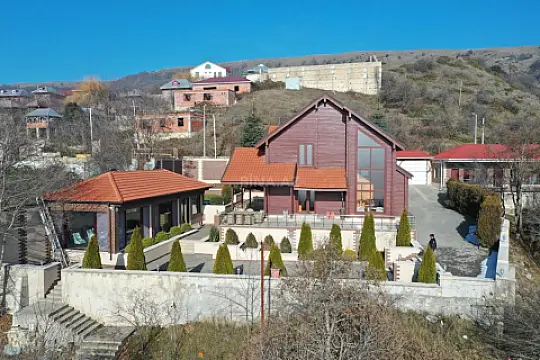Satılır 5 otaqlı həyət evi 170 m²