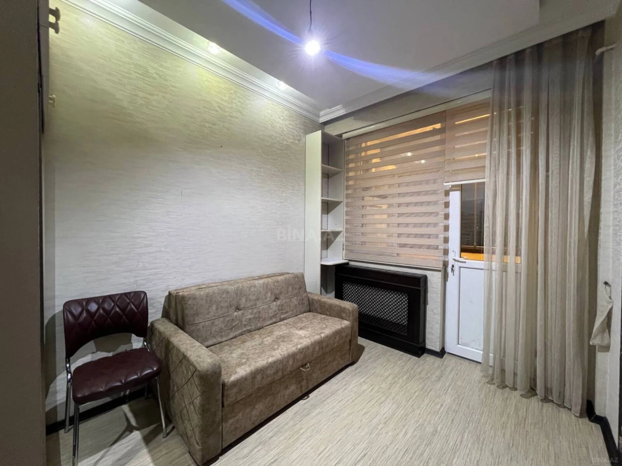 Satılır 2 otaqlı mənzil 68 m²