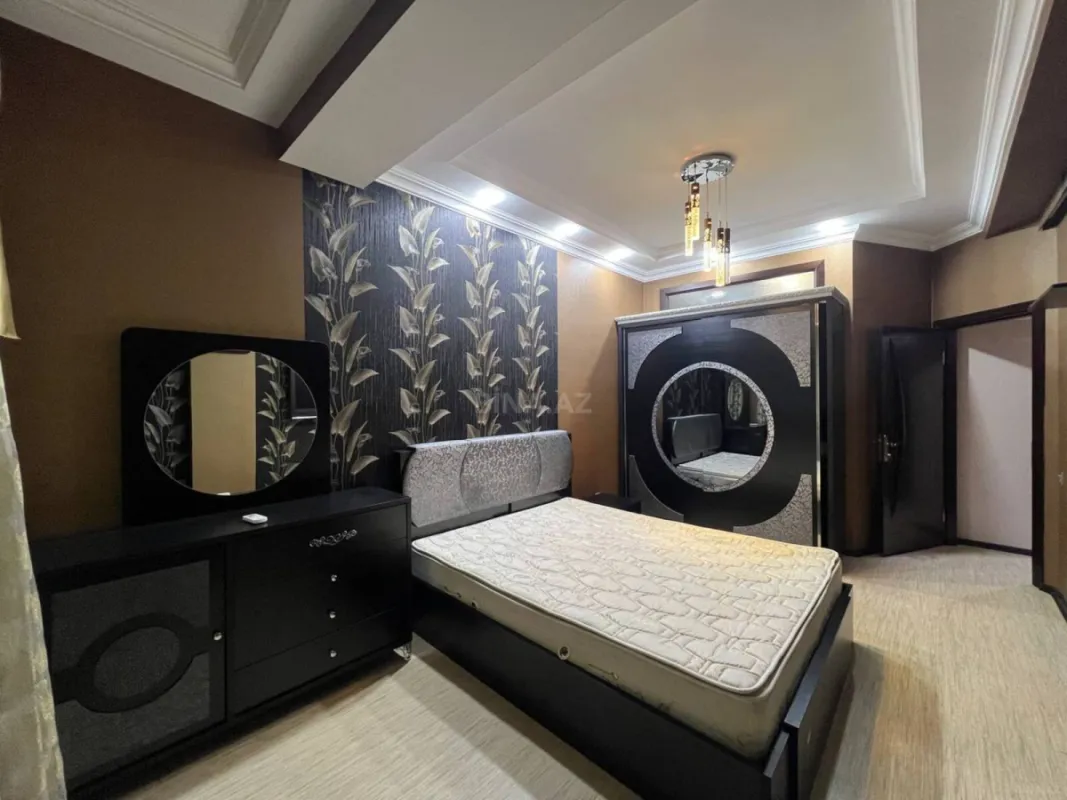 Satılır 2 otaqlı mənzil 68 m²