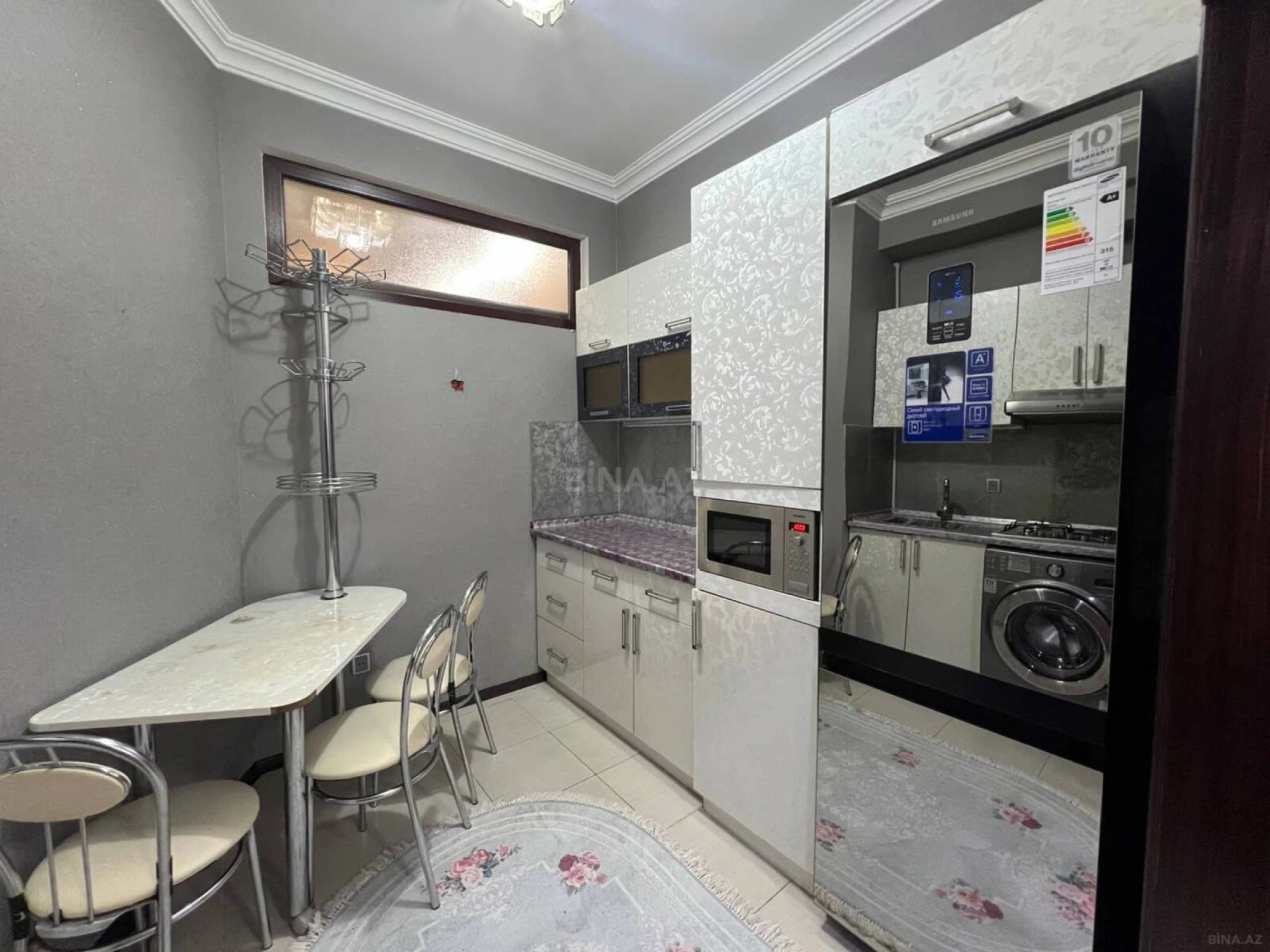 Satılır 2 otaqlı mənzil 68 m²