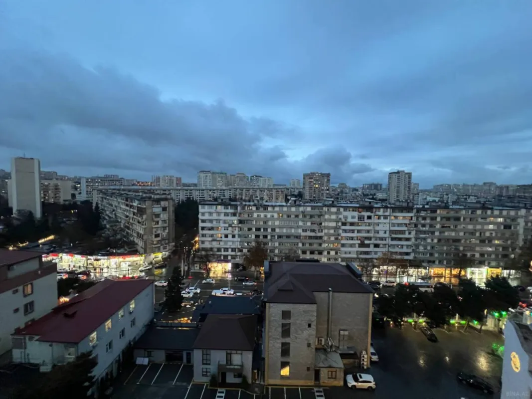 Satılır 2 otaqlı mənzil 68 m²