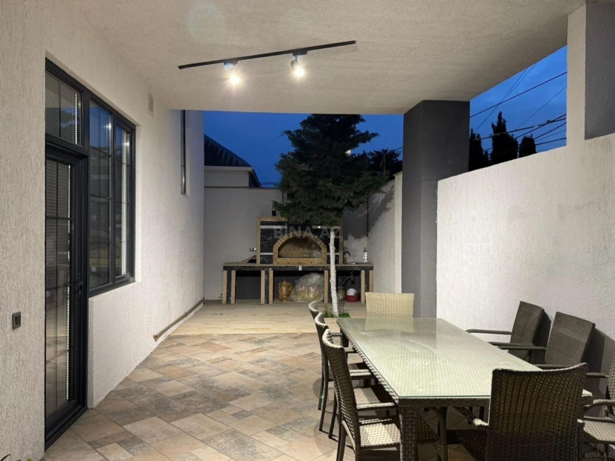Kirayə verilir 5 otaqlı həyət evi 400 m²