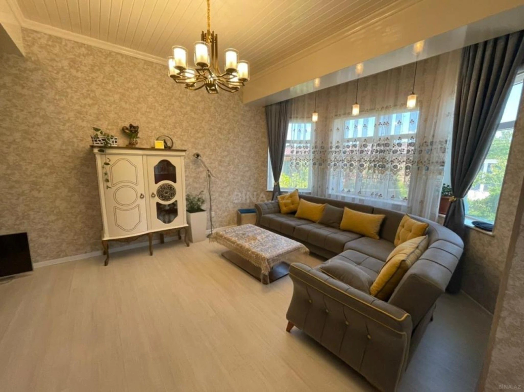 Kirayə verilir 4 otaqlı həyət evi 350 m²