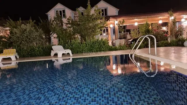 Kirayə verilir 4 otaqlı həyət evi 350 m²