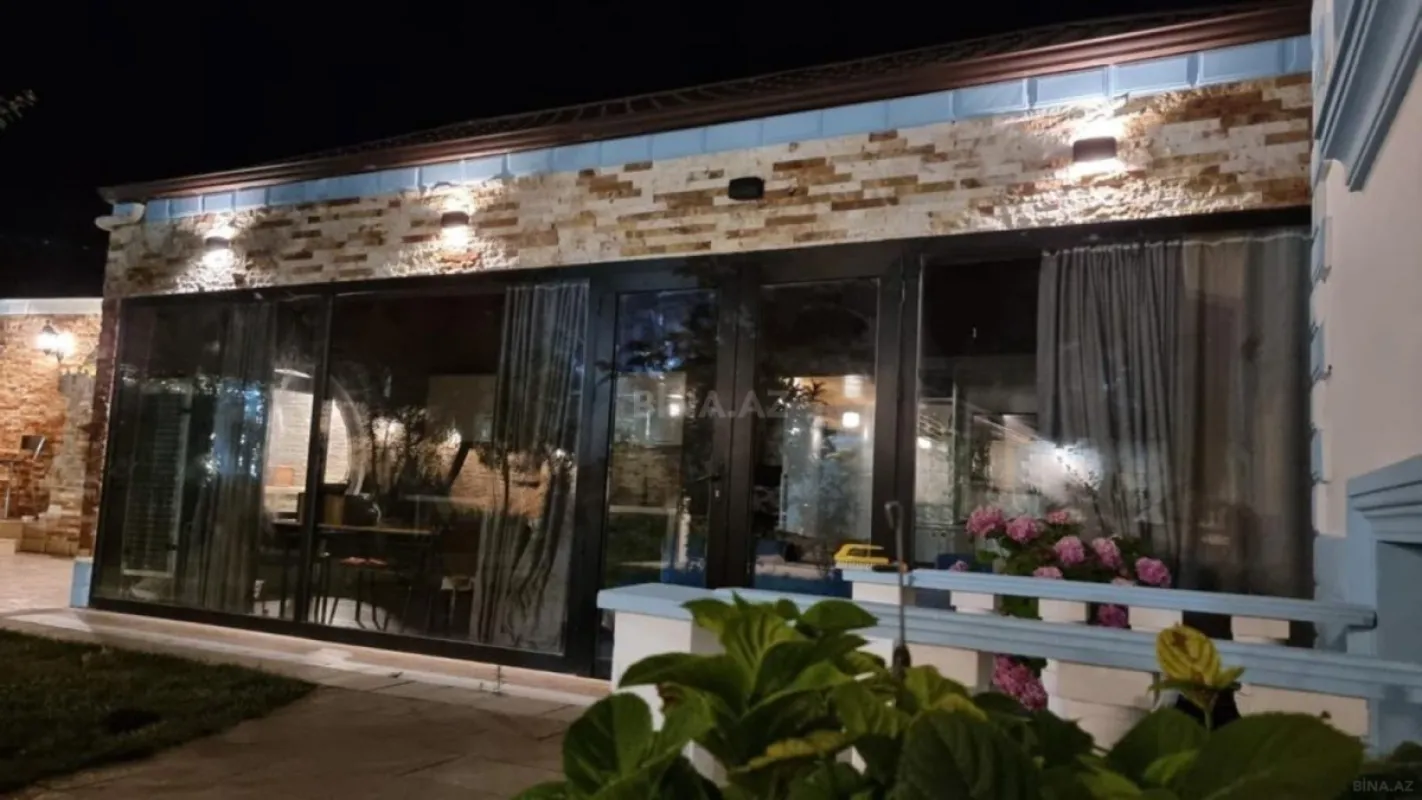 Kirayə verilir 4 otaqlı həyət evi 350 m²