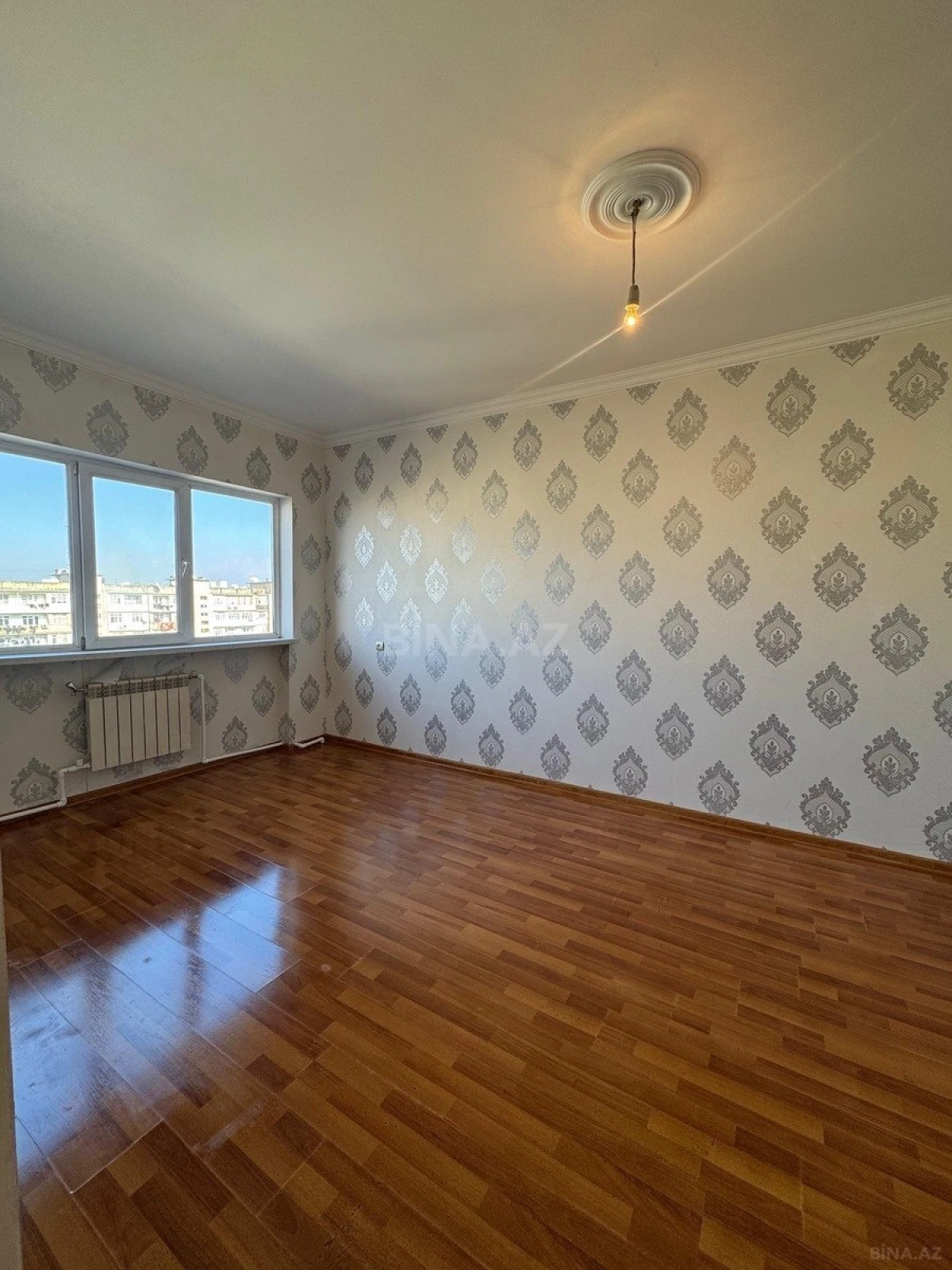 Satılır 4 otaqlı mənzil 80 m²