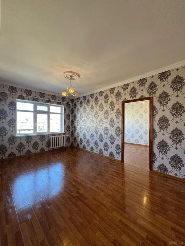 Satılır 4 otaqlı mənzil 80 m²