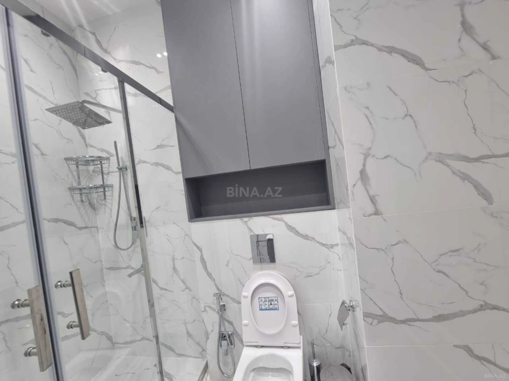 Kirayə verilir 2 otaqlı mənzil 68 m²