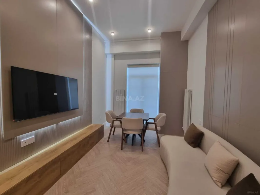Kirayə verilir 2 otaqlı mənzil 68 m²