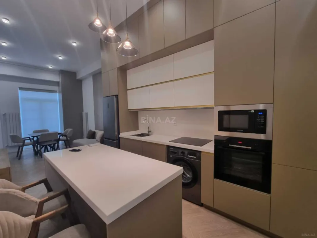 Kirayə verilir 2 otaqlı mənzil 68 m²
