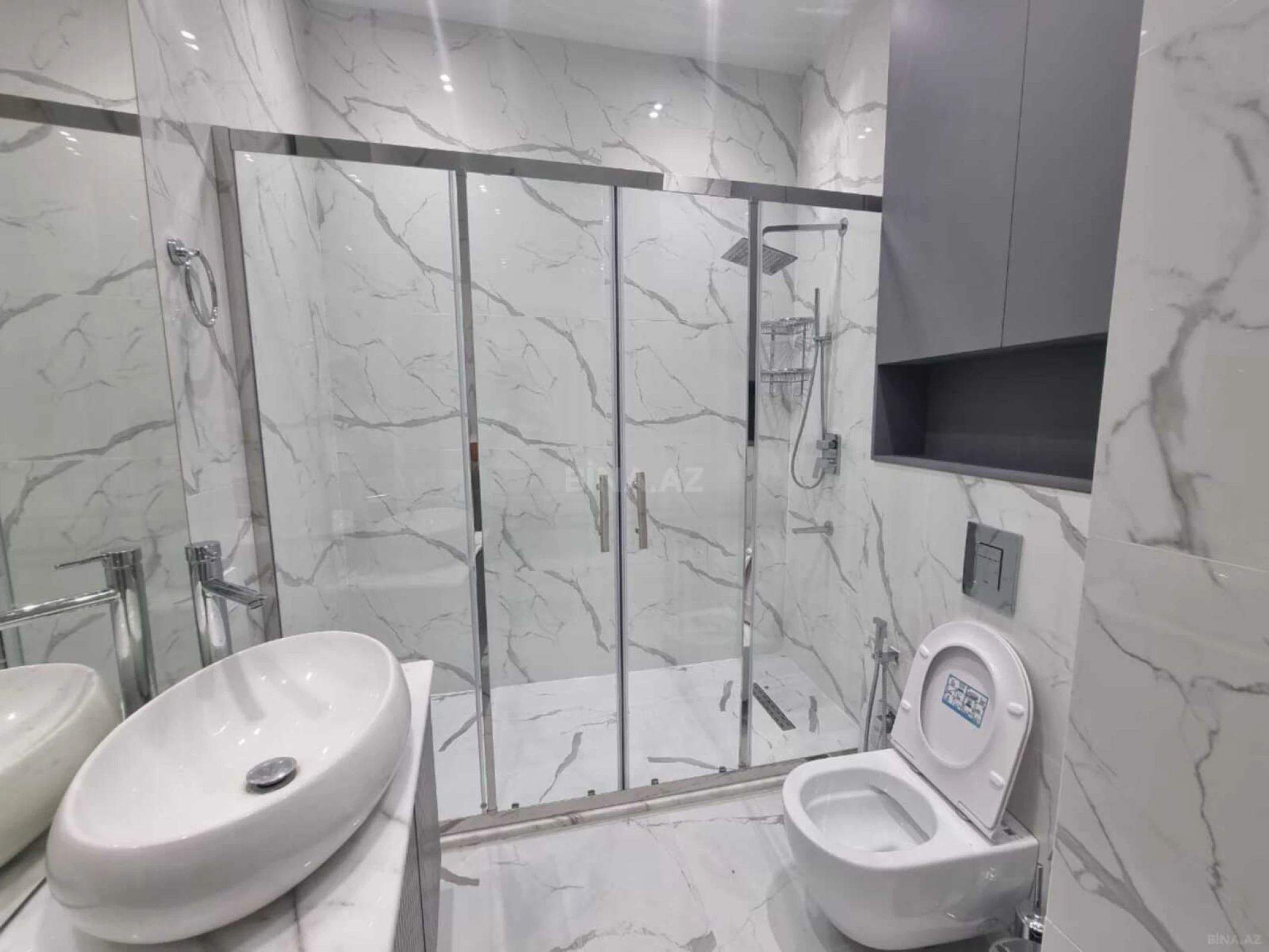 Kirayə verilir 2 otaqlı mənzil 68 m²