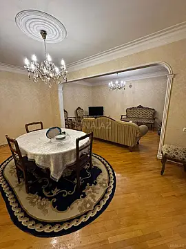 Satılır 5 otaqlı mənzil 120 m² — Bakı, Nizami 5 otaq 120.00 m²