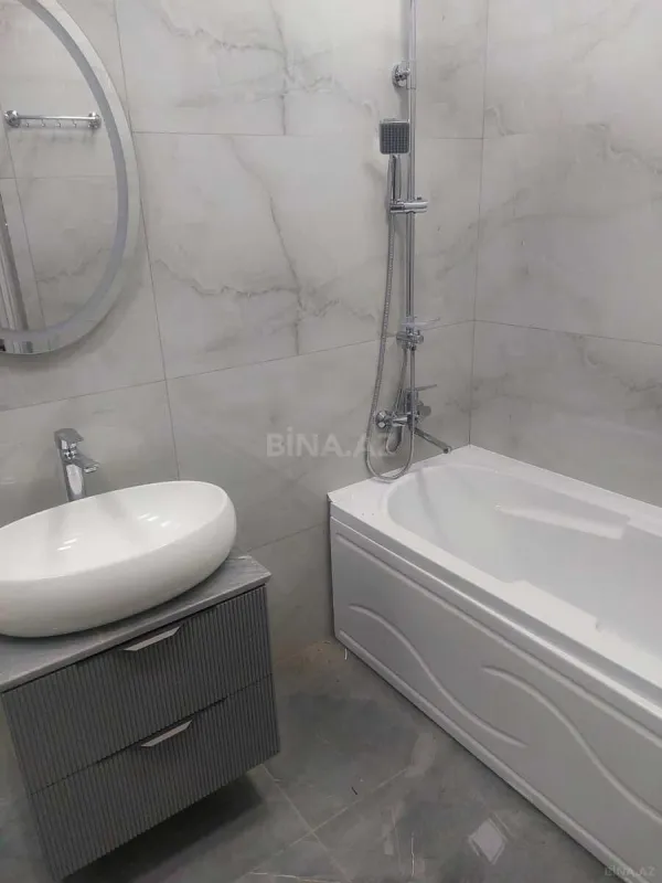 Kirayə verilir 2 otaqlı mənzil 90 m²