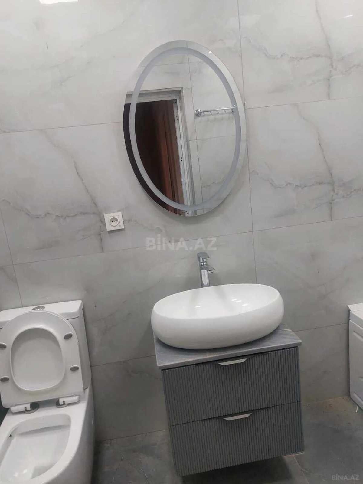 Kirayə verilir 2 otaqlı mənzil 90 m²