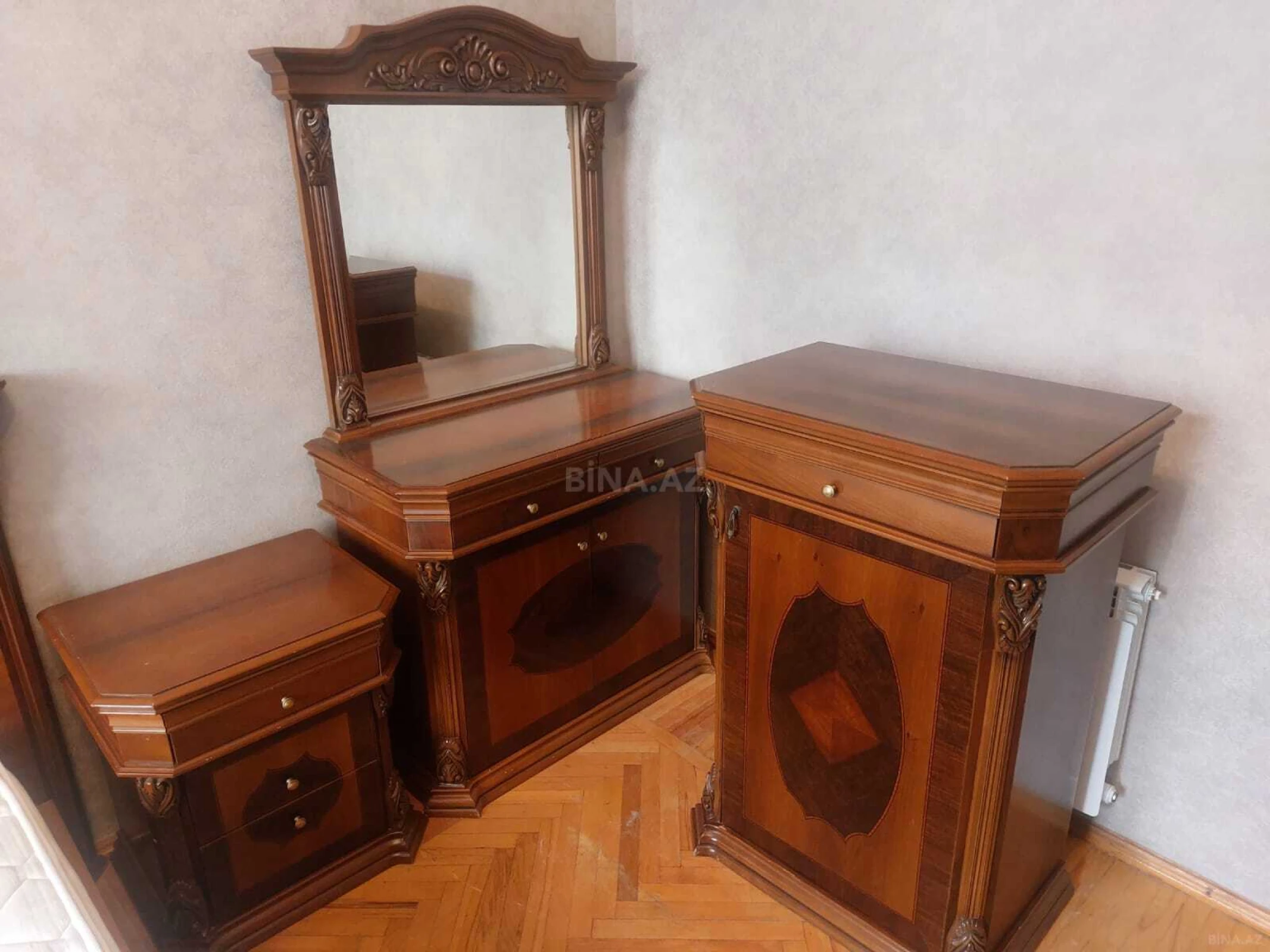 Kirayə verilir 2 otaqlı mənzil 90 m²