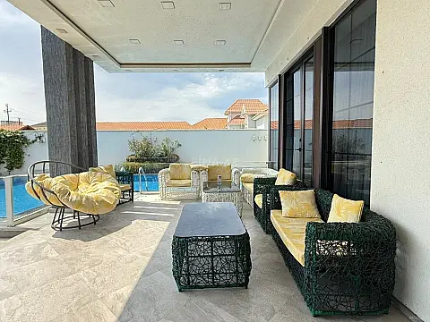 Kirayə verilir 5 otaqlı həyət evi 280 m²