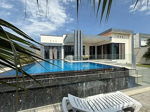 Kirayə verilir 5 otaqlı həyət evi 280 m²