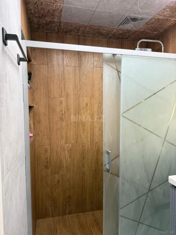 Satılır 5 otaqlı mənzil 127 m²