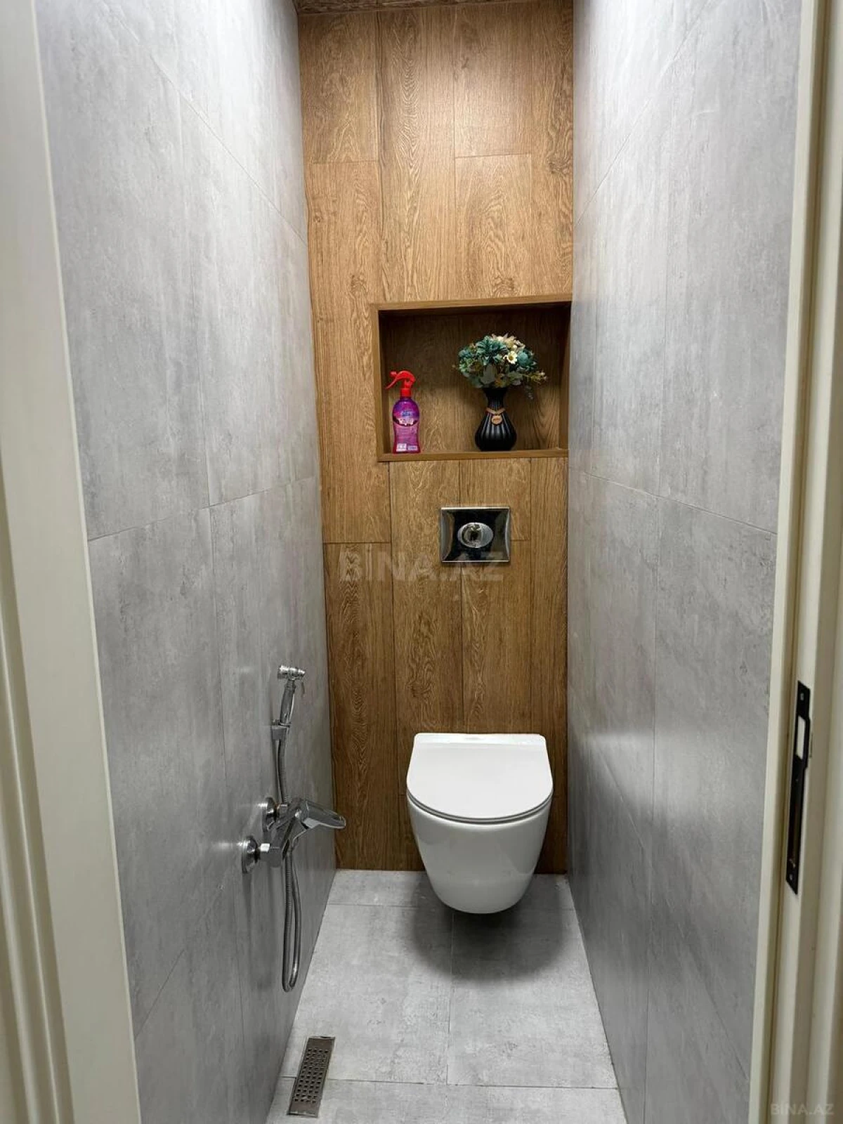 Satılır 5 otaqlı mənzil 127 m²