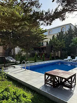 Kirayə verilir 5 otaqlı həyət evi 450 m²