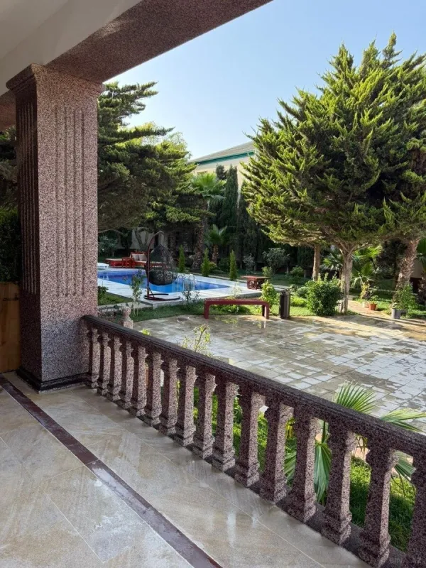 Kirayə verilir 5 otaqlı həyət evi 450 m²