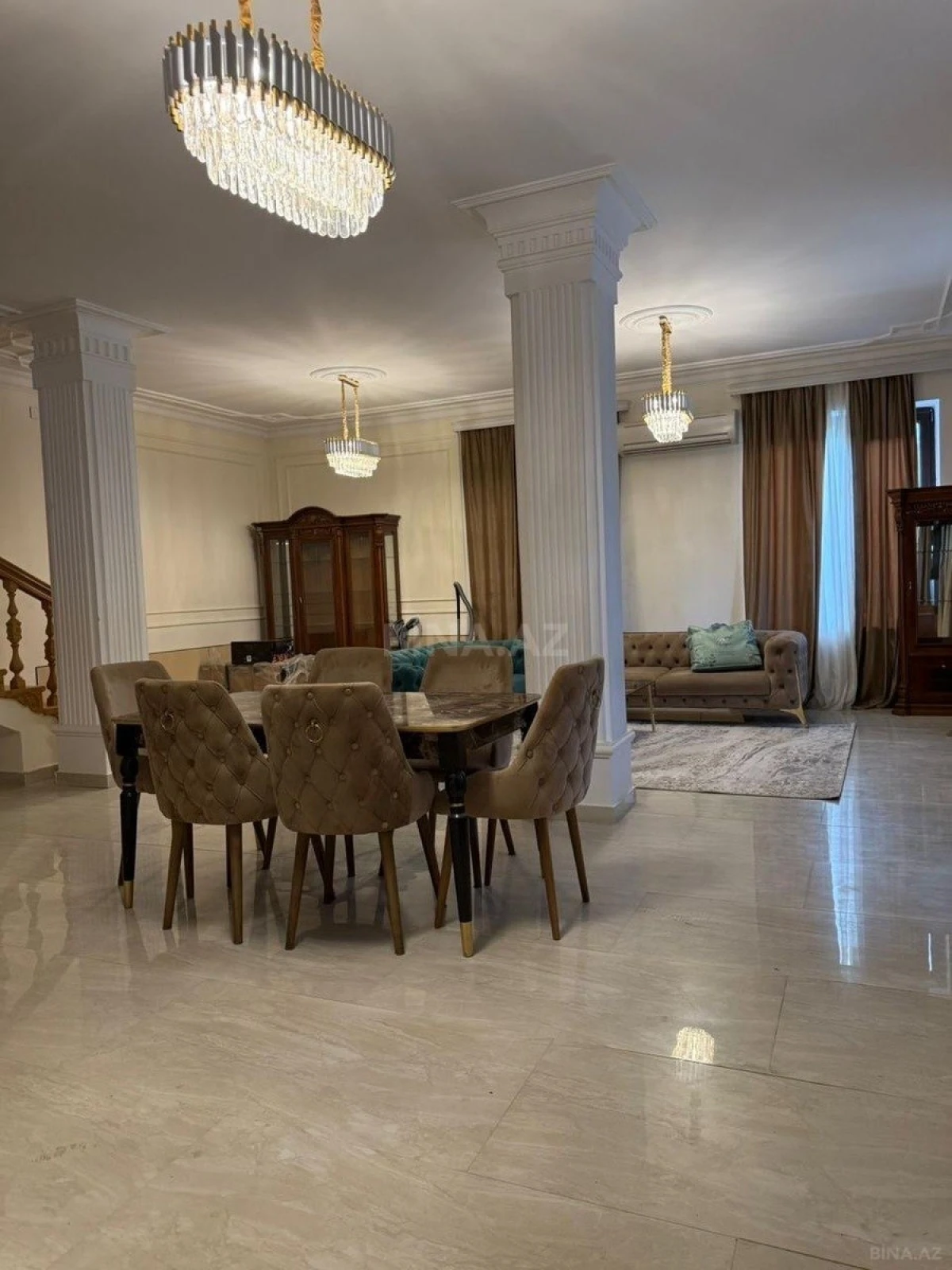 Kirayə verilir 5 otaqlı həyət evi 450 m²