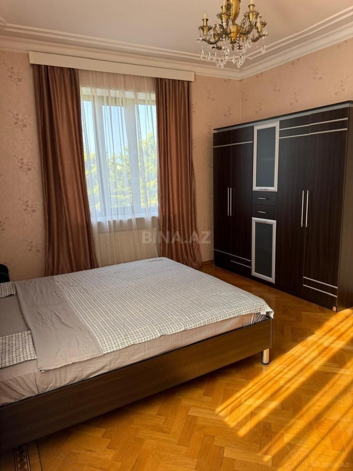 Kirayə verilir 5 otaqlı həyət evi 450 m²